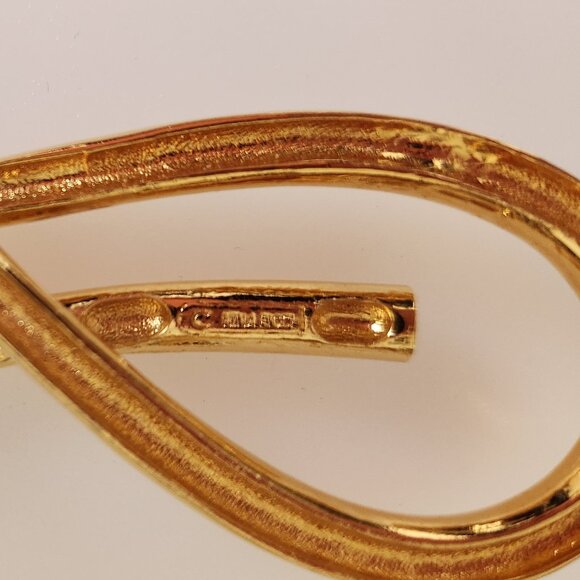 1980-S NINA RICCI SIGNED BIG VINTAGE GOLD TONE BOW BROOCH - Picture 4 of 7